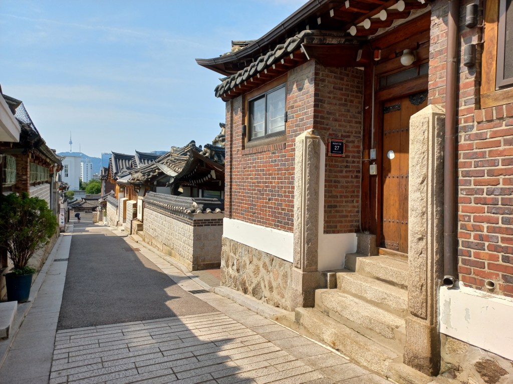 Staying in a Hanok in Bukchon Hanok Village,&nbsp;Seoul